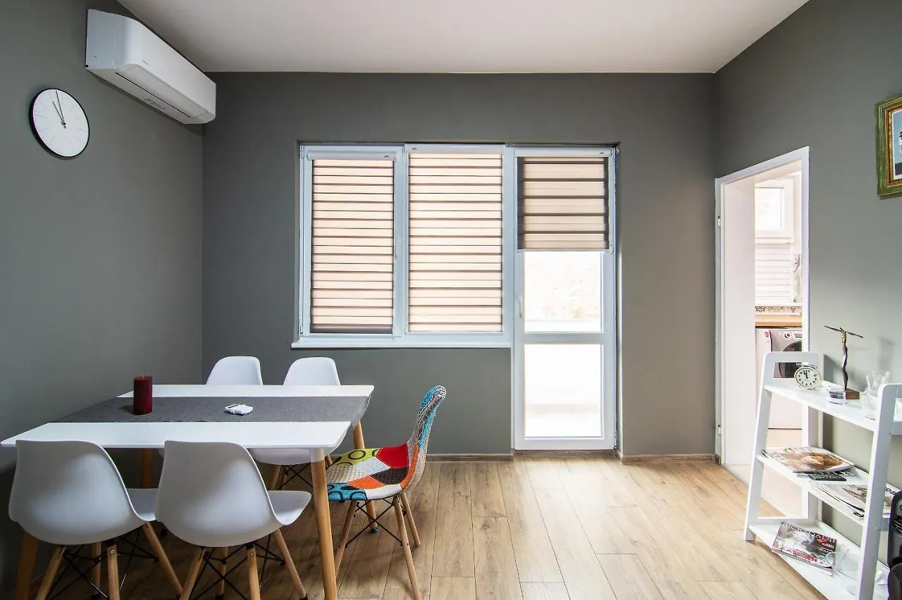 Apartment Top Location In Center And Paid Parking Varna