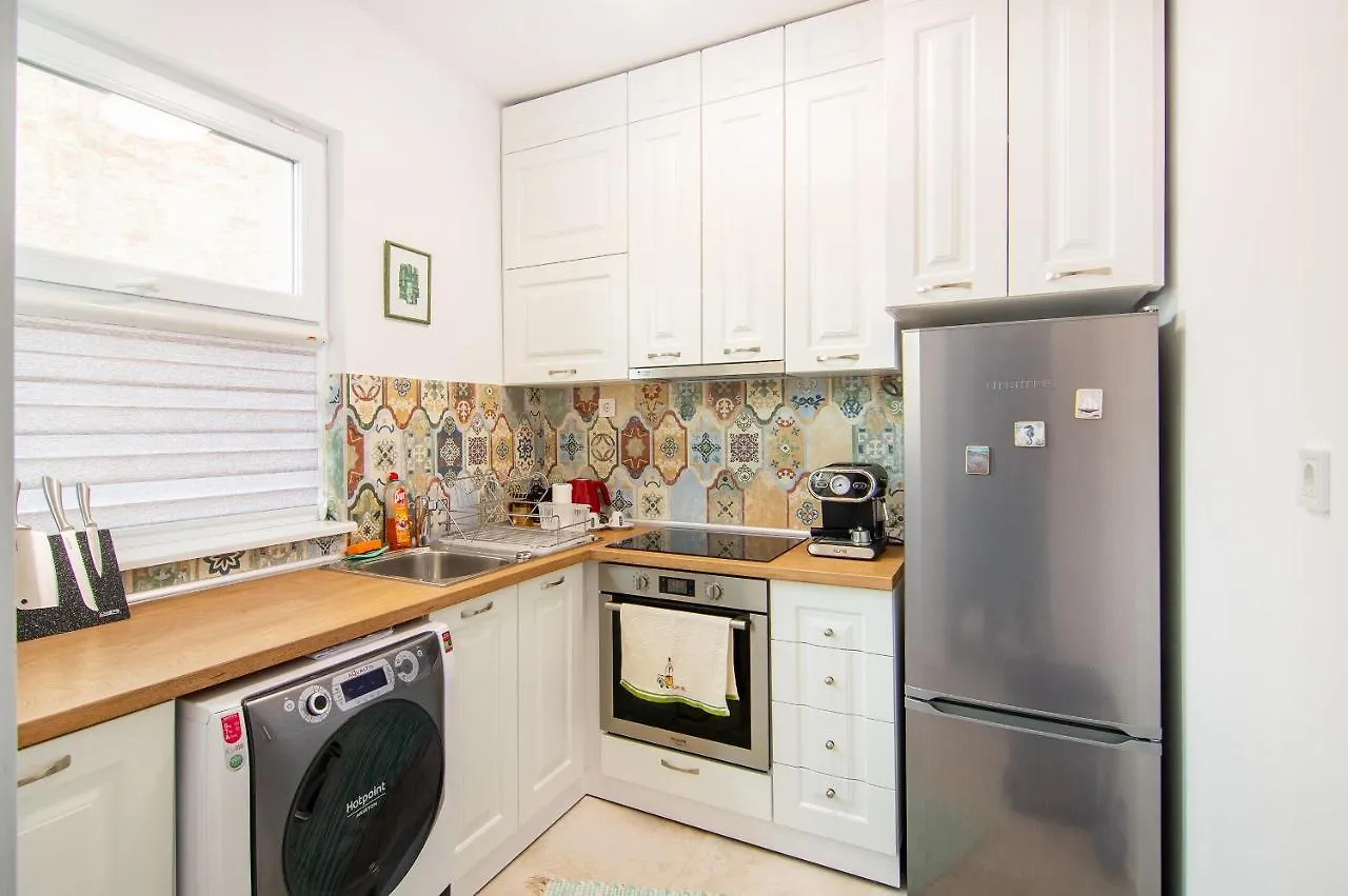 Top Location In Center And Paid Parking Varna Apartment